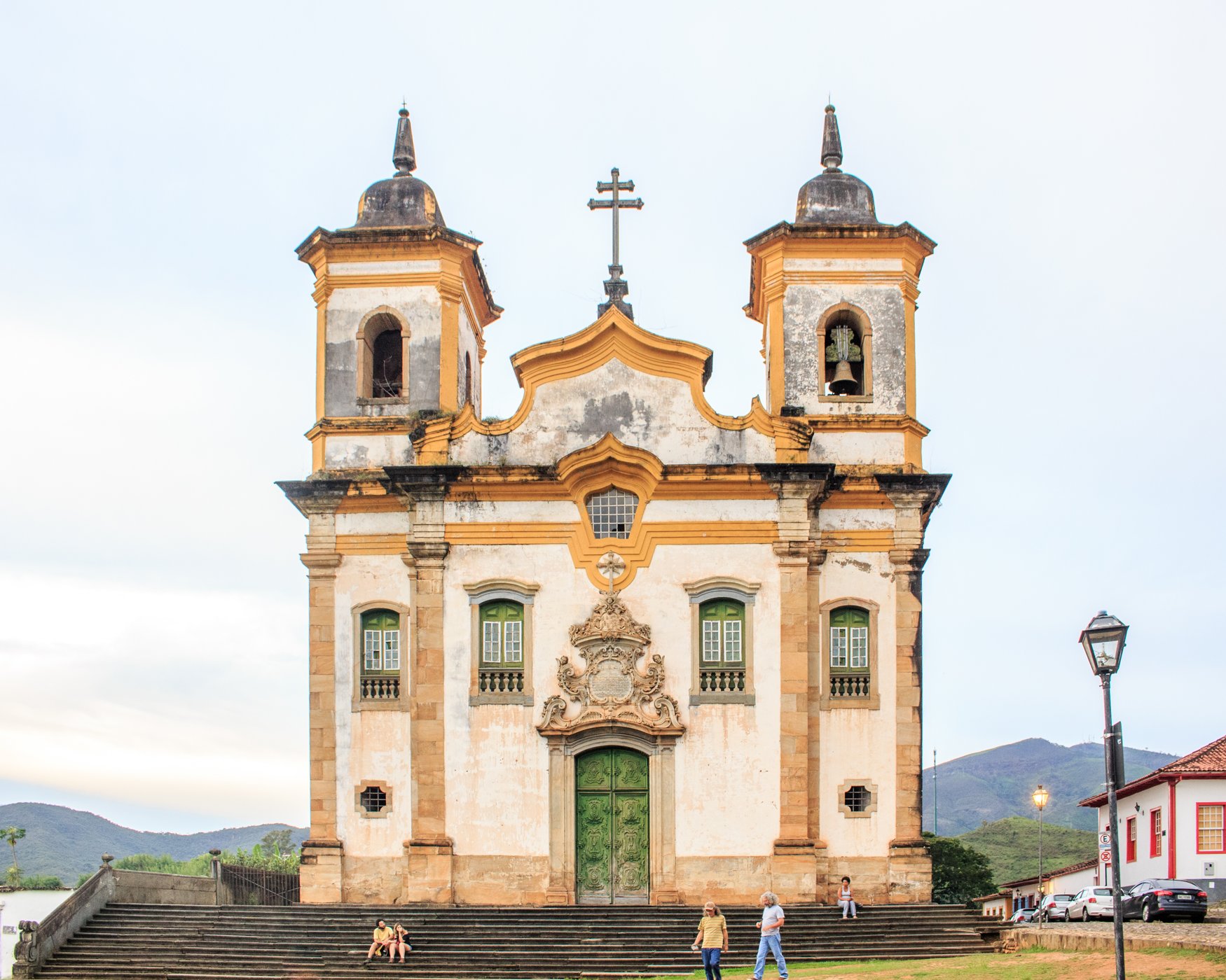 Igreja São Francisco de Assis, em Mariana — fotografia de Rodrigo Tetsuo Argenton